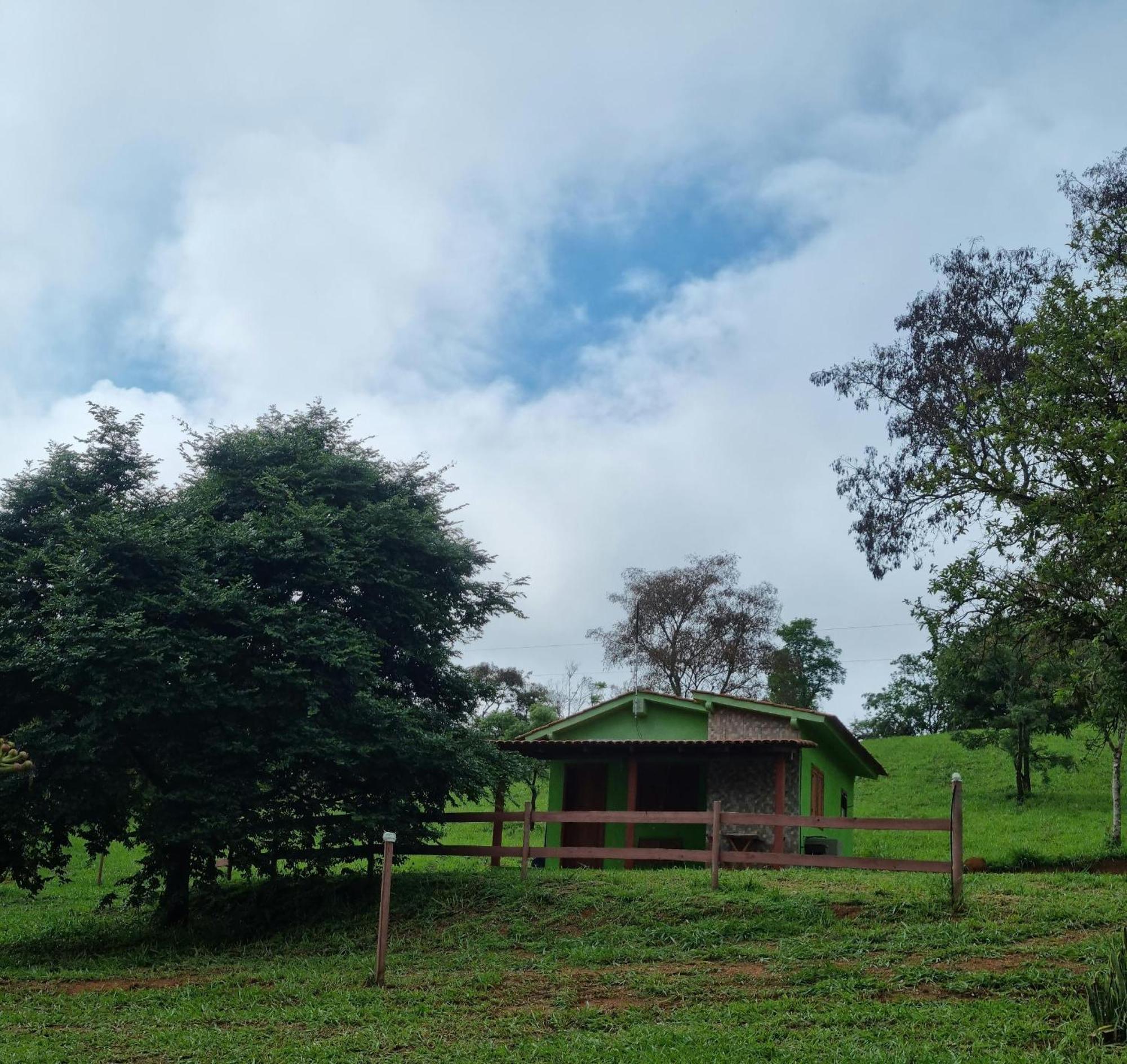 Pousada Aguas Da Canastra Vargem Bonita Exterior photo